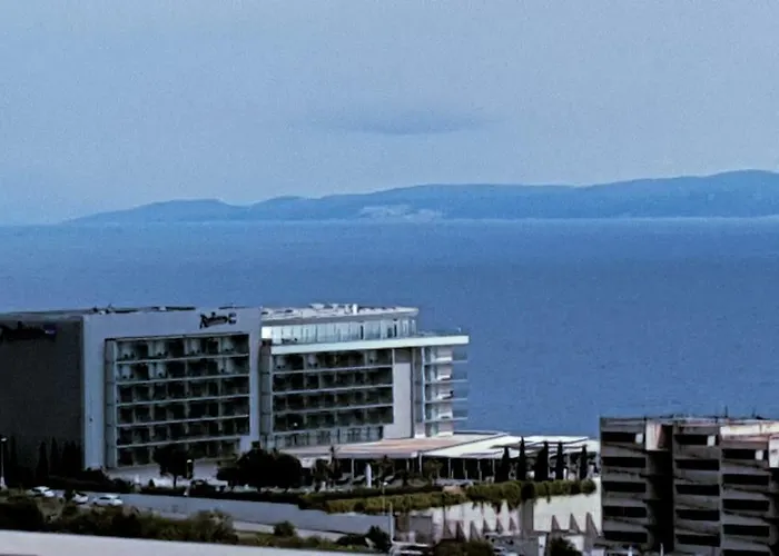 Sea View Tiho *