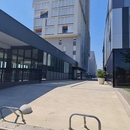 Sea View Tiho Lejlighed *