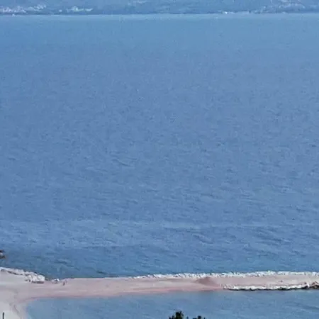 Sea View Tiho Apartment